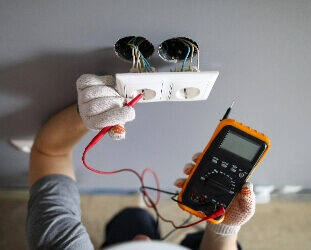 Pourquoi choisir un électricien à Messein pour vos travaux ?